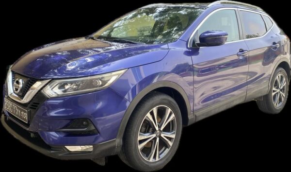 Nissan Qashqai toute option essence modèle août 2018, 32000Km prix de ventre 2 650 000FDJ